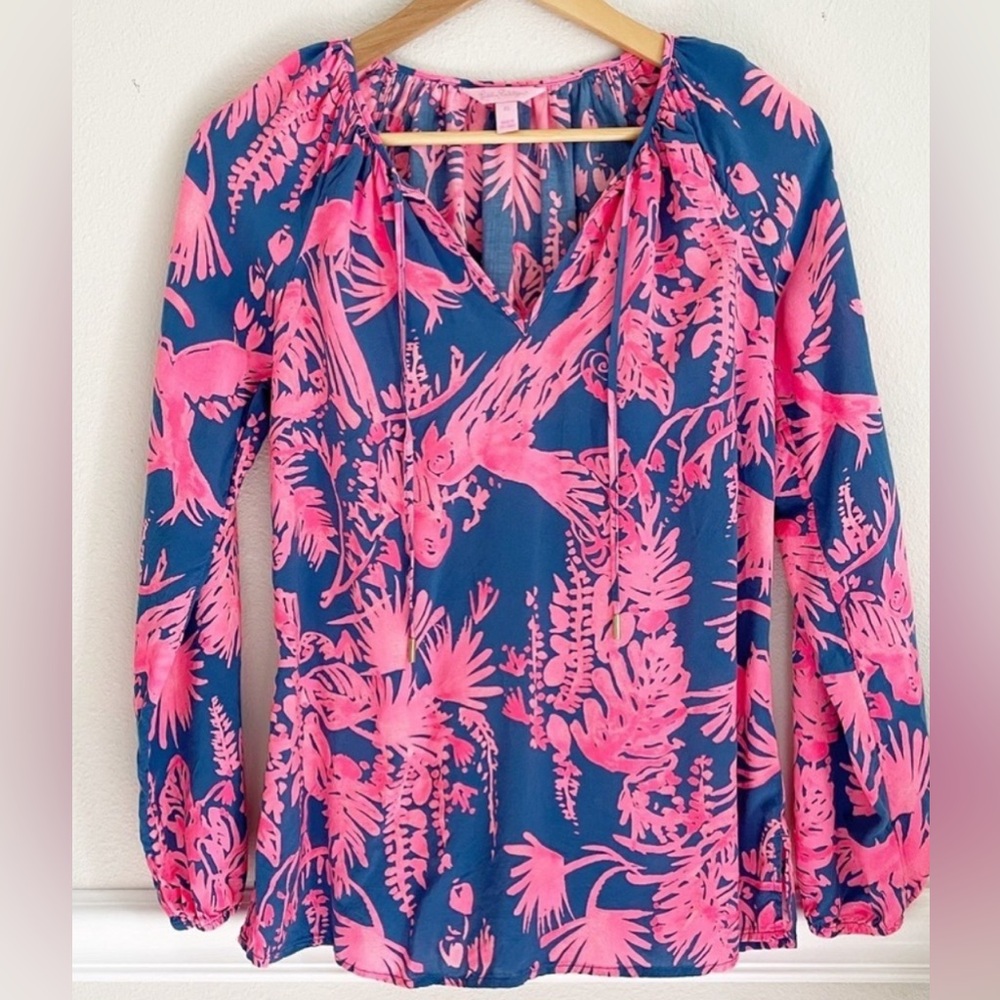 LILLY PULITZER Willa Top Parrots Rayon Long Sleeve size M